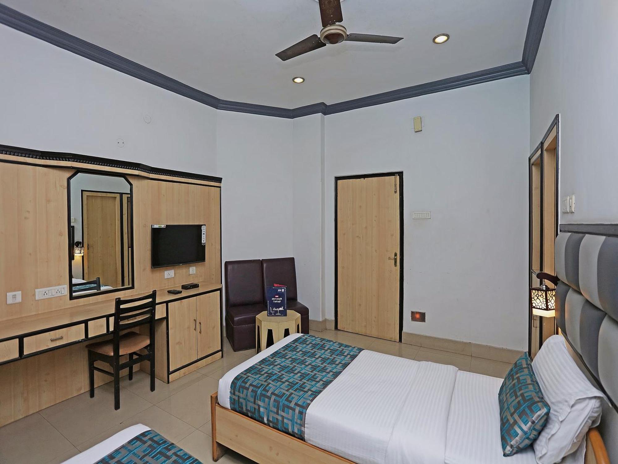 Homely Raj โกลกาตา ภายนอก รูปภาพ